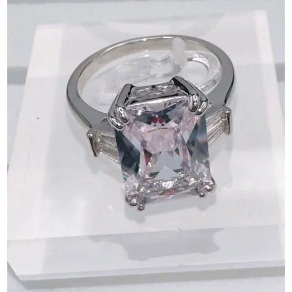 Silver Plated Cubic Zirconia Princess Cut Ring Size 8 - Picture 2 of 9